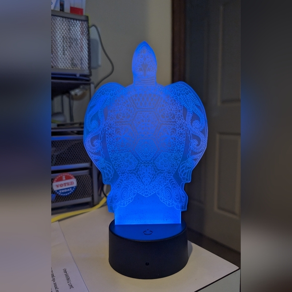 Modern Patterned Turtle 3D LED Night Light with Remote Control - USB Powered - Picture 4 of 8